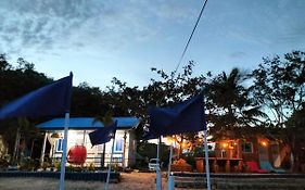 Bolo Beach Santorini Nearby To Hundred Island